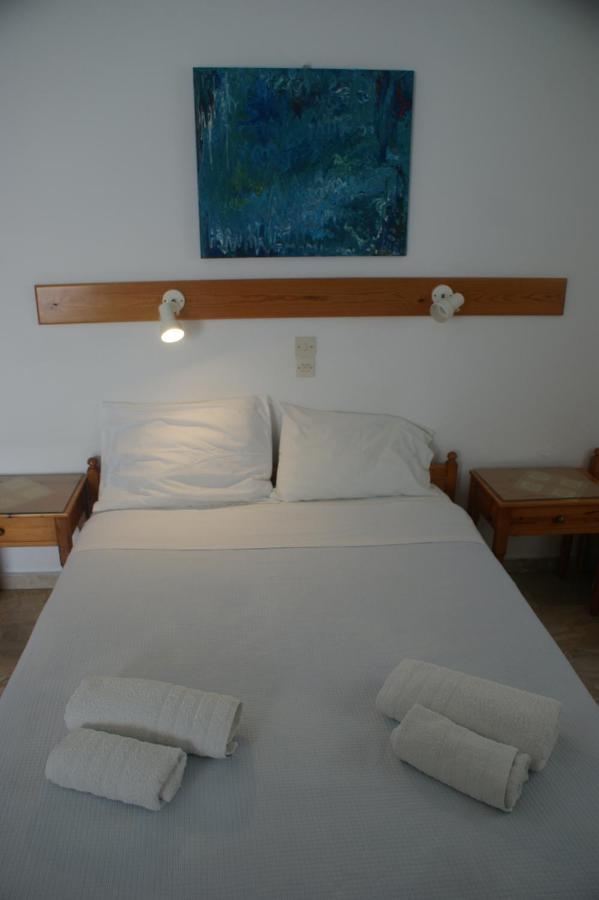 Hotel Eleftheria Parikia  Ngoại thất bức ảnh