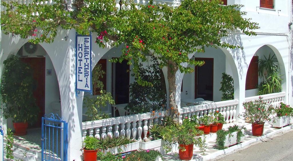 Hotel Eleftheria Parikia  Ngoại thất bức ảnh